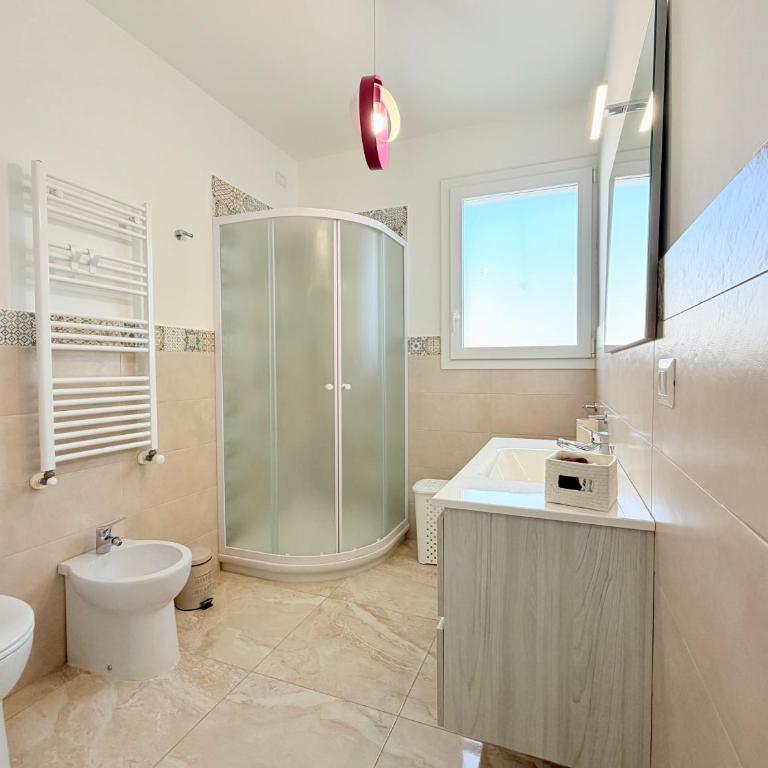 Casa Zoe - Appartamento Deluxe con 2 Camere da Letto e Balcone - 5