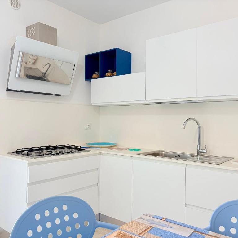 Casa Zoe - Appartamento Deluxe con 2 Camere da Letto e Balcone - 20