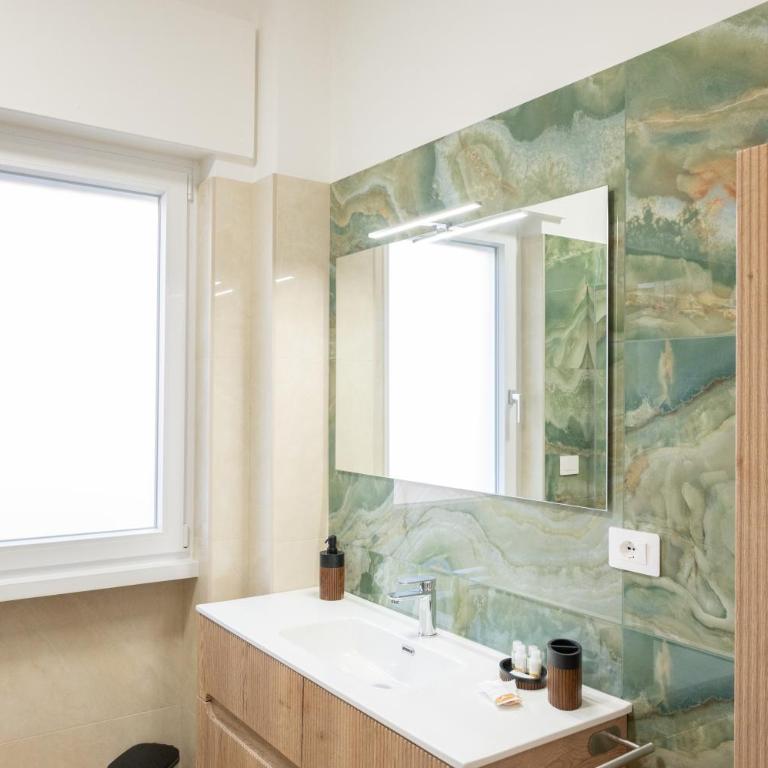 Casa del Mar - Modern 3BR - 100m to Beach - Three-Bedroom Apartment - 19