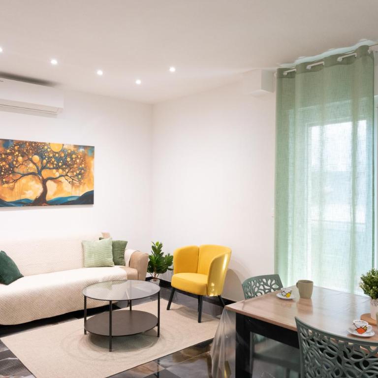 Casa del Mar - Modern 3BR - 100m to Beach - Three-Bedroom Apartment - 24