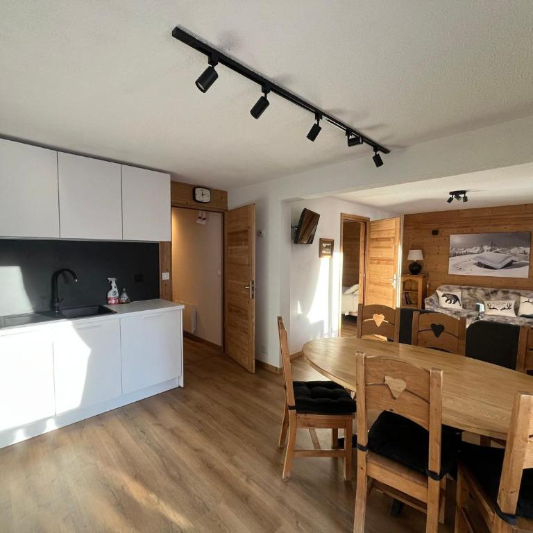 Appartement cosy à Châtel avec balcon, 3 chambres, wifi, garage - FR-1-198-270 - Appartement - 5