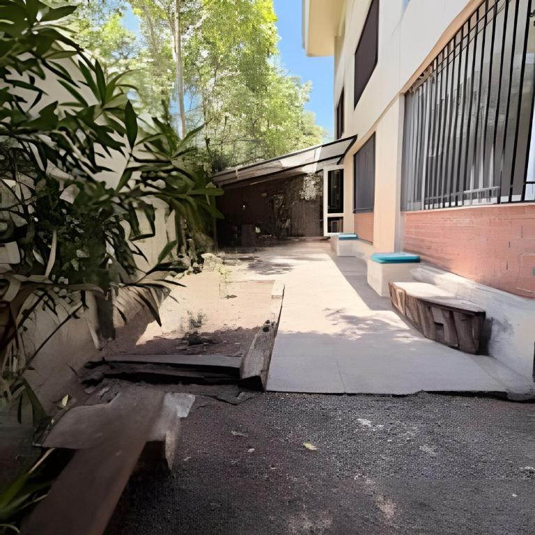 Cómodo 3D con jardín en el corazón de Vitacura - Three-Bedroom Apartment - 40
