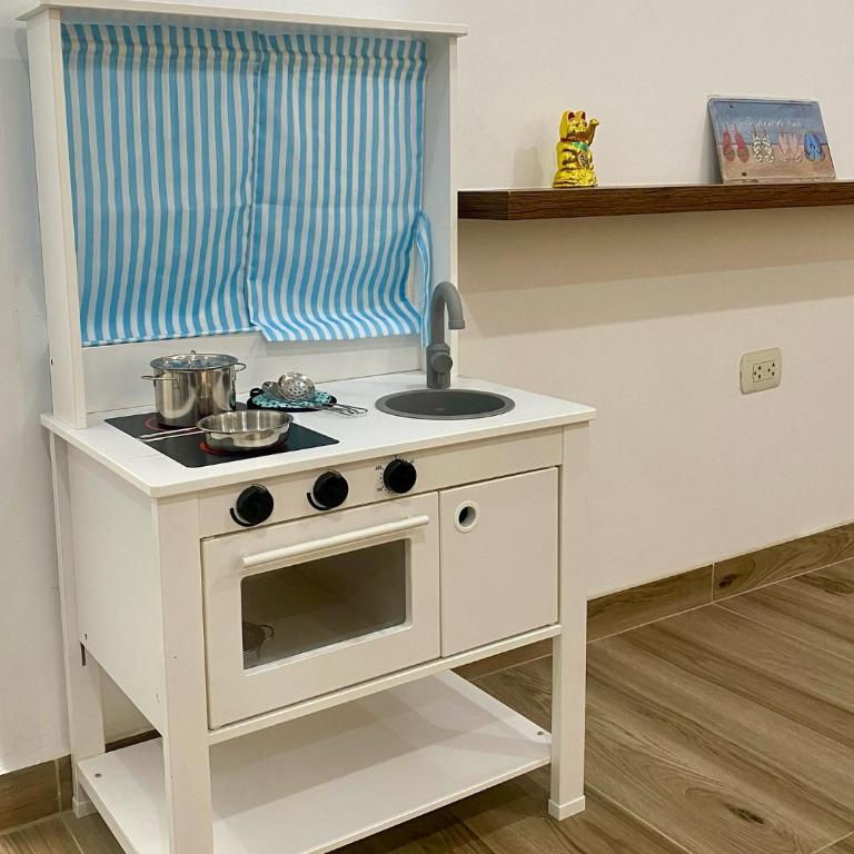 Private Apt, Balcony, Kitchen Remote-Work and Kids Zone - Apartamento de 2 dormitorios - 11