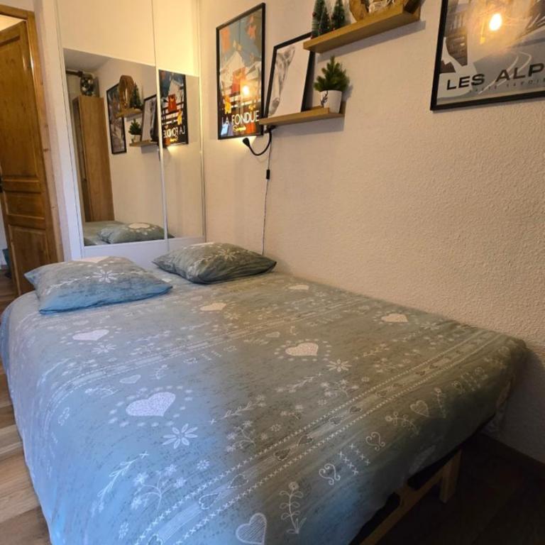 Appartement proche télécabine! Séjour tout inclu! - Apartamento de 1 dormitorio con balcón y vistas a la montaña - 7