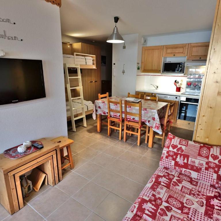 Joli T2 au Chinaillon proche pistes pour 4 personnes avec garage - FR-1-458-267 - Appartamento - 20
