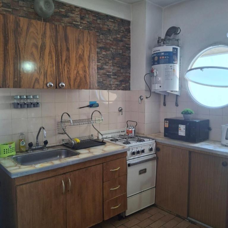 Disfruta de la mejor ubicación Santa Teresita 41 y 2 a 100mts del mar una cuadra del centro - Apartamento de 1 dormitorio - 2