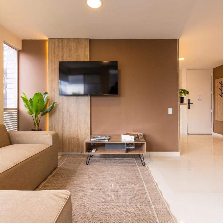 Central, Fast WiFi, AC and Poblado Views - Two-Bedroom Apartment - 2