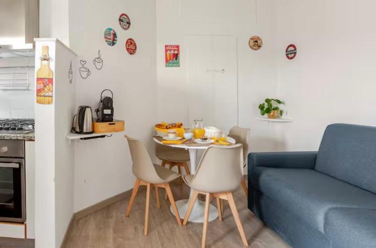 Stylish Flat near Duomo - Metro 50 m - 4 Guests - Appartamento con 1 Camera da Letto - 14