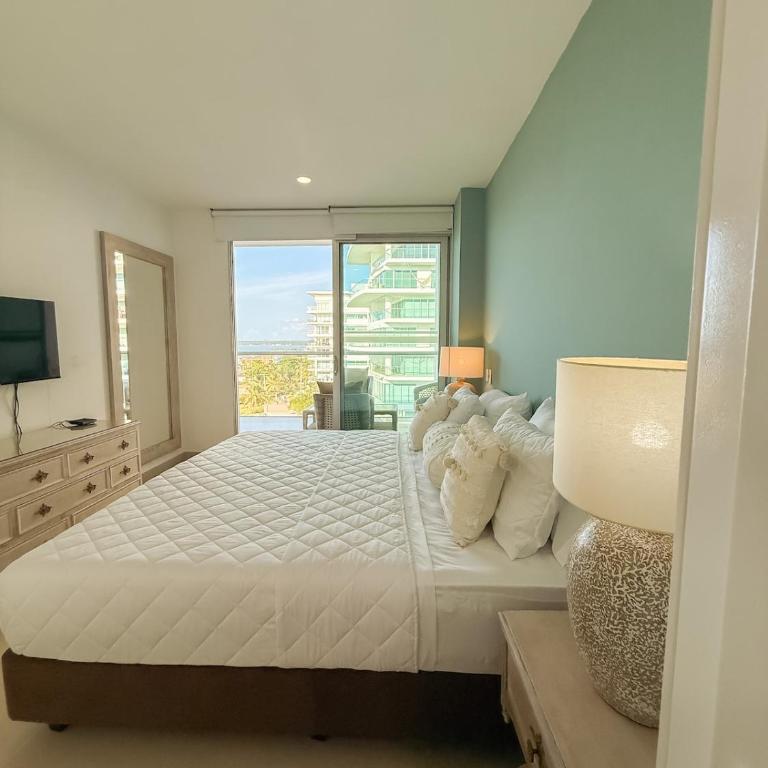 Exclusivo condominio con salida directa al mar - Two-Bedroom Apartment - 4