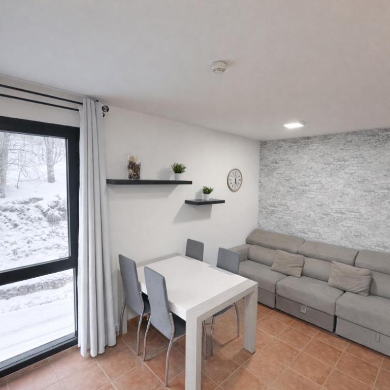 Apartamentos Monte Gorbea con parking y WiFi by SURYNIEVE - Superior Studio - 3