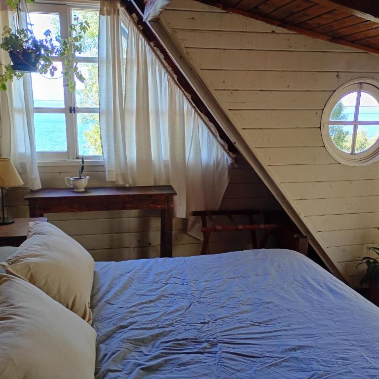 Casa Patagónica con Vista al Lago y Jardín Ideal Familias en Bariloche - Casa de 3 dormitorios - 9