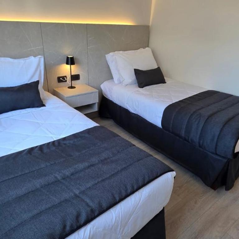 Arka Hotel - Quadruple Room with Private Bathroom - 8