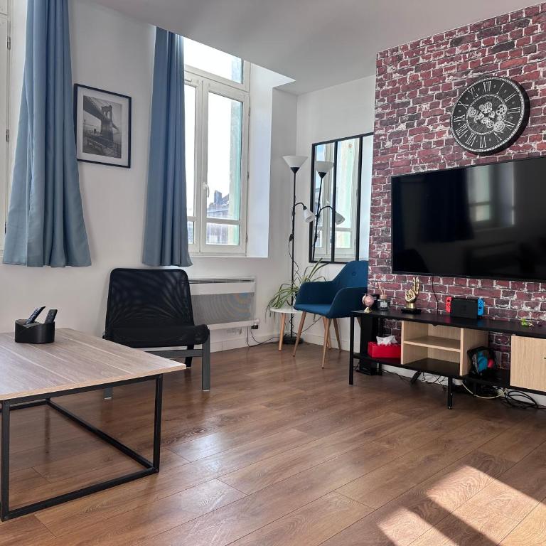 Le Gambetta Théâtre de Calais - Appartement 3 Chambres avec Balcon - 17