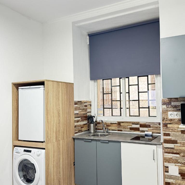 Apartamentos Day Madrid MALASAÑA I - Duplex Studio - 3