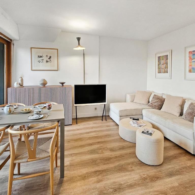 Piscine, balcon, Stationnement, Vue box hippodrome - Appartamento con 2 Camere da Letto - 22