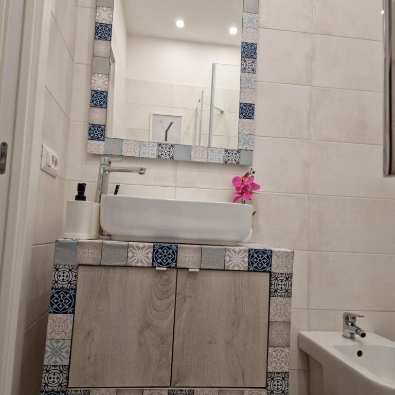 Homey - Appartamento con 2 Camere da Letto - 4