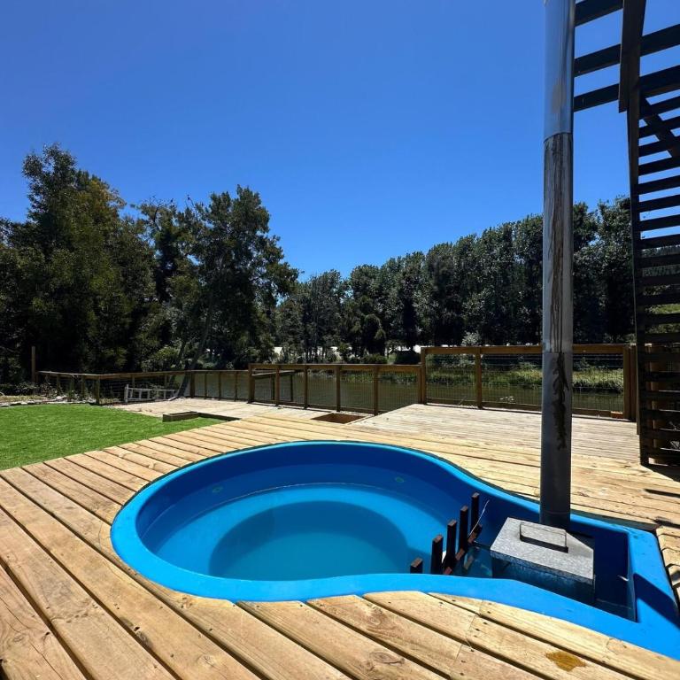 Amplia casa al borde del río Pingueral - Three-Bedroom House - 20