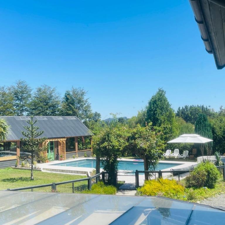 Wellnesshaus Bed and Breakfast - Double or Twin Room with Pool View - 7