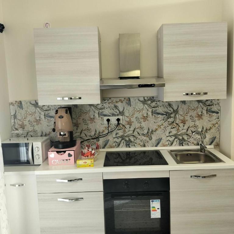 nuova oreto stazione rooms - Camera Matrimoniale Deluxe con 1 Letto Supplementare - 19