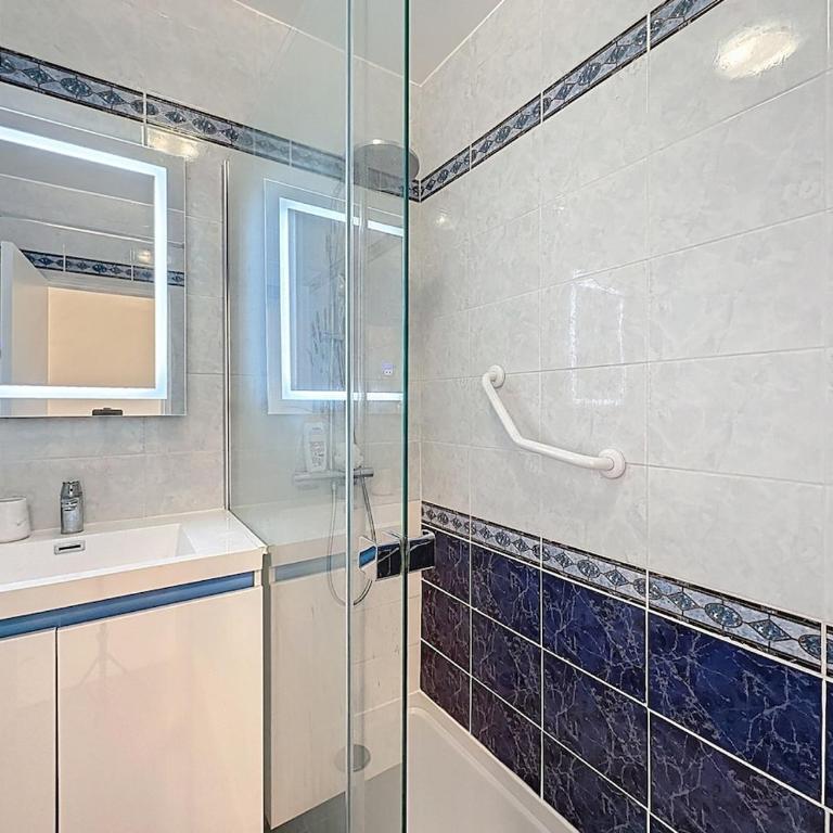 47m2 - climatisation, carré d'or - Apartment mit 2 Schlafzimmern - 9