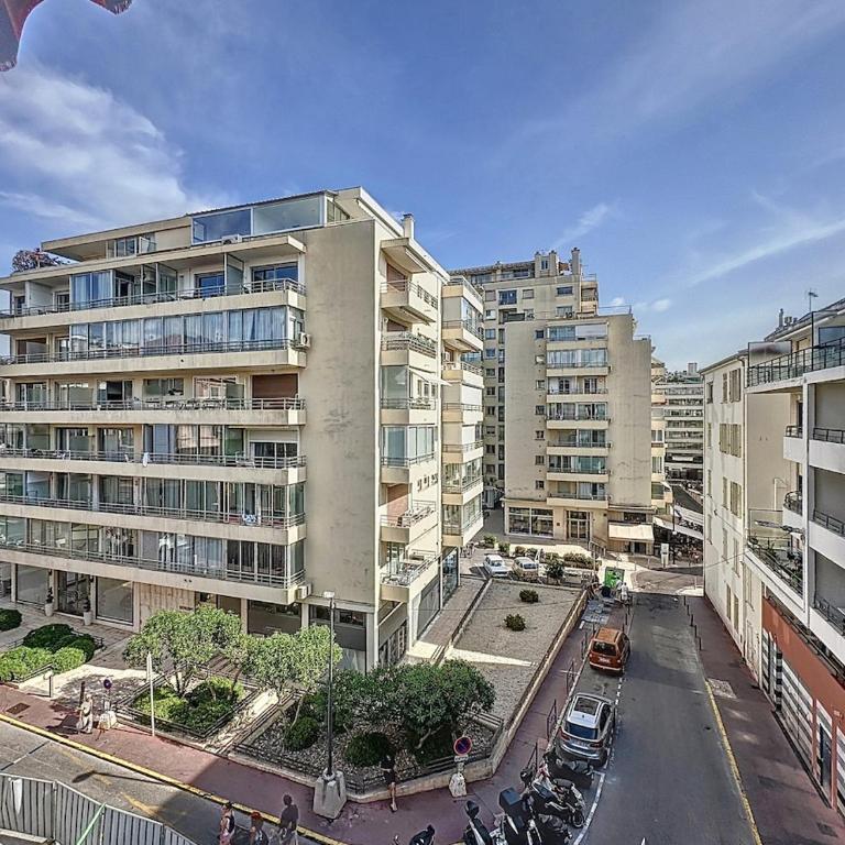 47m2 - climatisation, carré d'or - Apartment mit 2 Schlafzimmern - 12