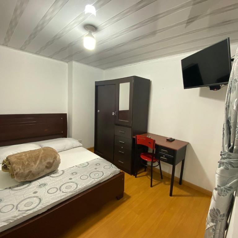 Hostal Casa Primavera - Habitación Doble con baño privado - 10