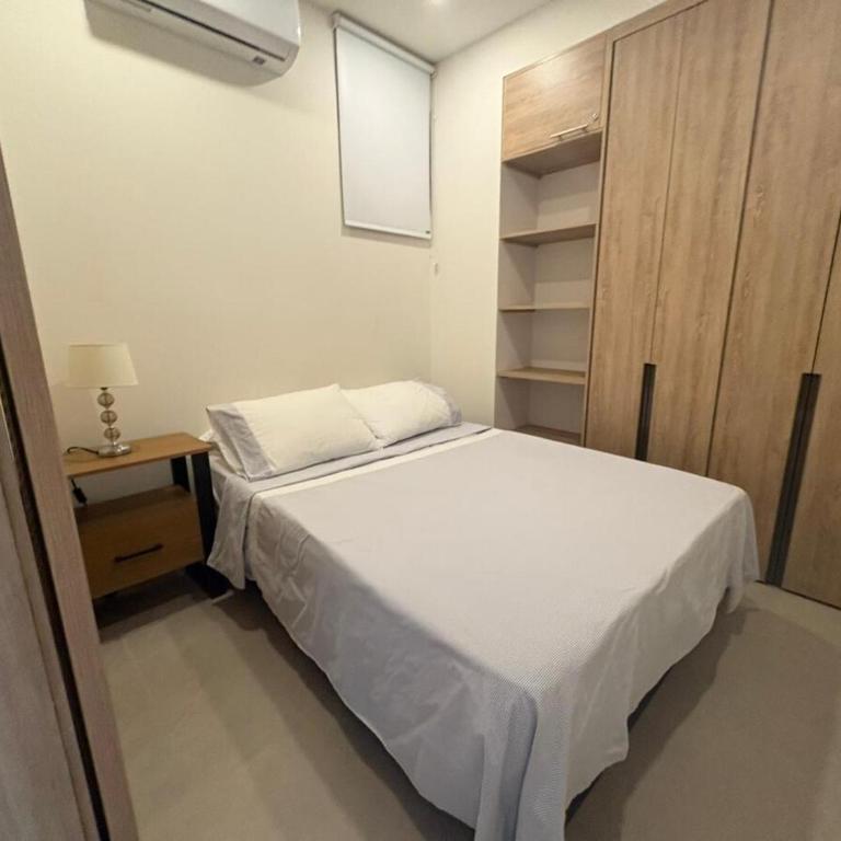 Apt 2 rooms with private beach and ideal pool - Two-Bedroom Apartment with Balcony - 26