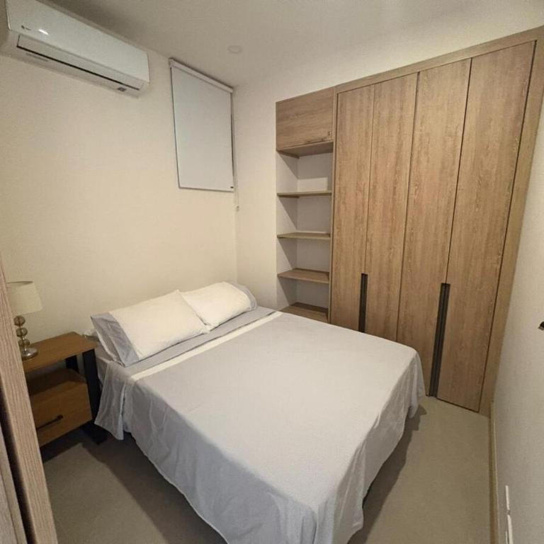 Apt 2 rooms with private beach and ideal pool - Two-Bedroom Apartment with Balcony - 28