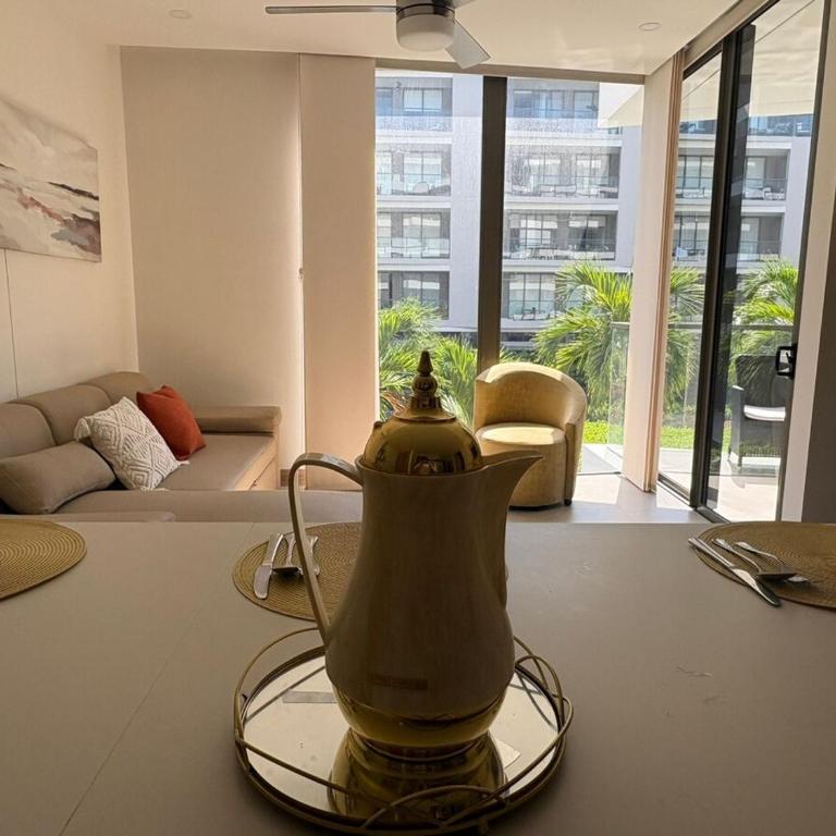 Apt 2 rooms with private beach and ideal pool - Two-Bedroom Apartment with Balcony - 3