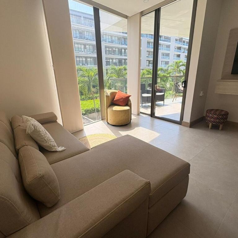 Apt 2 rooms with private beach and ideal pool - Two-Bedroom Apartment with Balcony - 76
