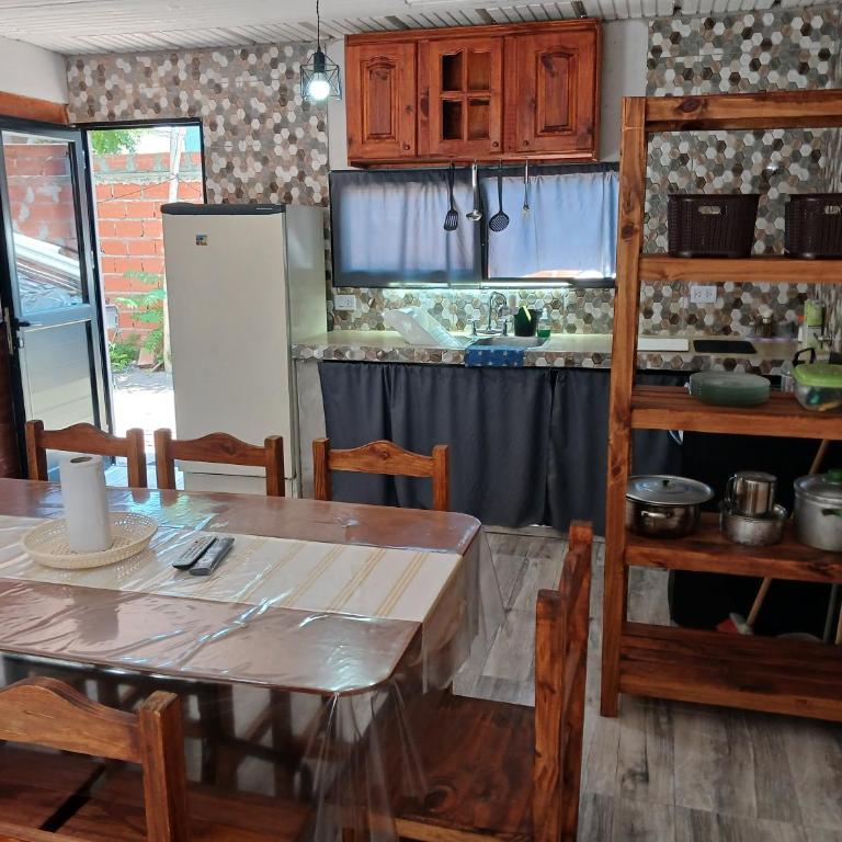 CASA CHALET con PARQUE - Three-Bedroom House - 8