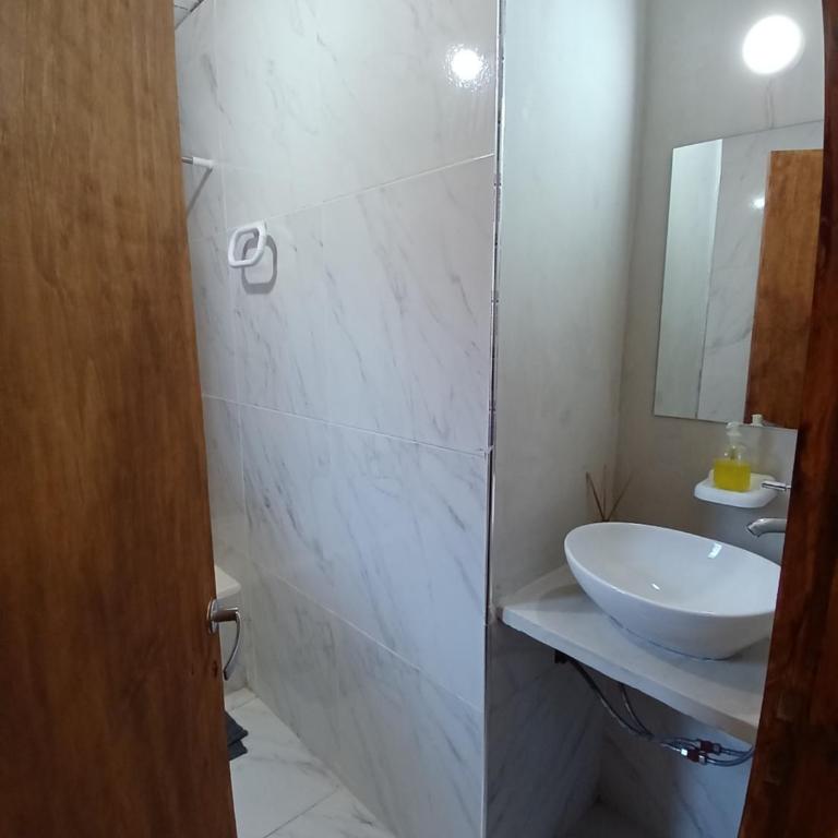 CASA CHALET con PARQUE - Three-Bedroom House - 18