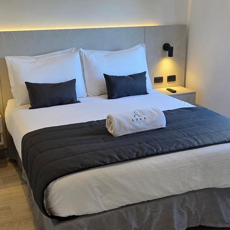 Arka Hotel - Quadruple Room with Private Bathroom - 1
