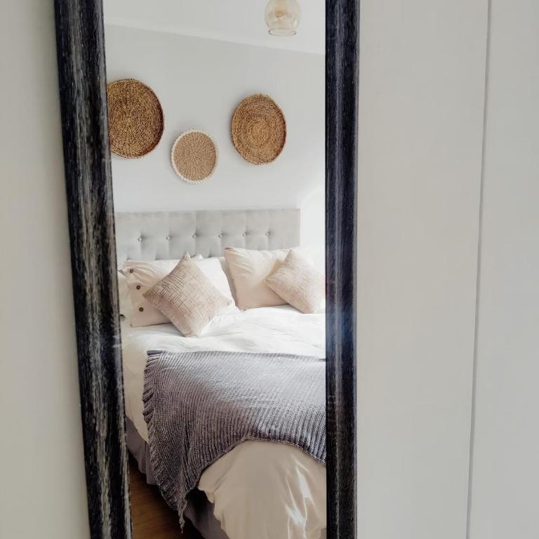Depto premium 2D2B con parking y cerca del Lago - Two-Bedroom Apartment - 25