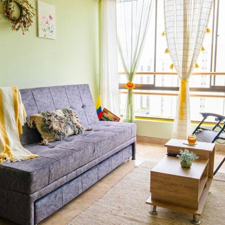 Apartamento amplio con Piscina cerca al Aeropuerto Matecaña de Pereira - Three-Bedroom Apartment - 12