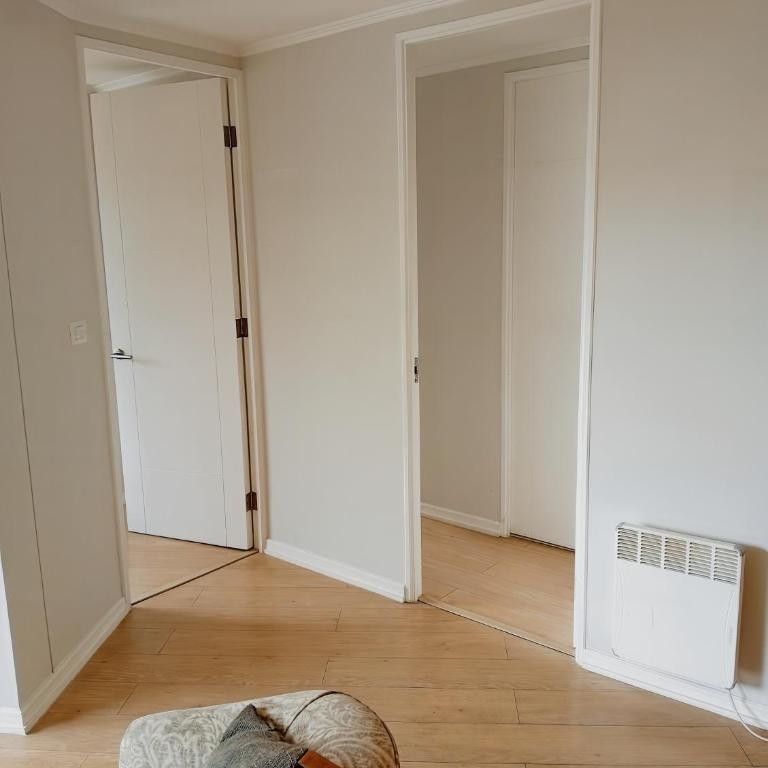 Depto premium 2D2B con parking y cerca del Lago - Two-Bedroom Apartment - 43