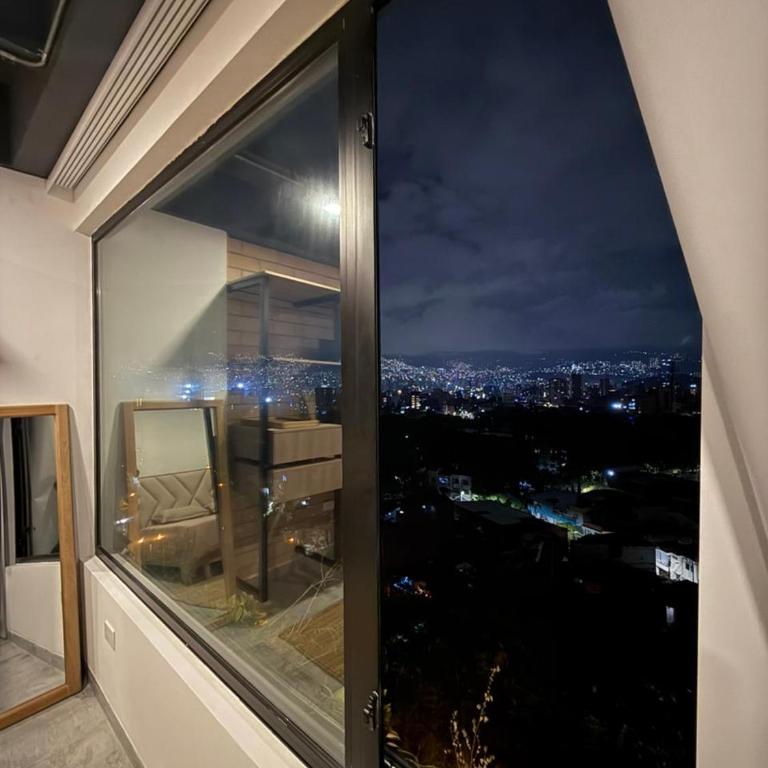 Cerca Estadio y Metro Floresta - Aire acondicionado, seguridad 24 h - One-Bedroom Apartment - 2