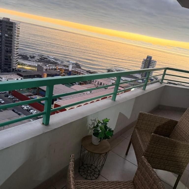 Acogedor departamento amoblado vista al mar - One-Bedroom Apartment - 2