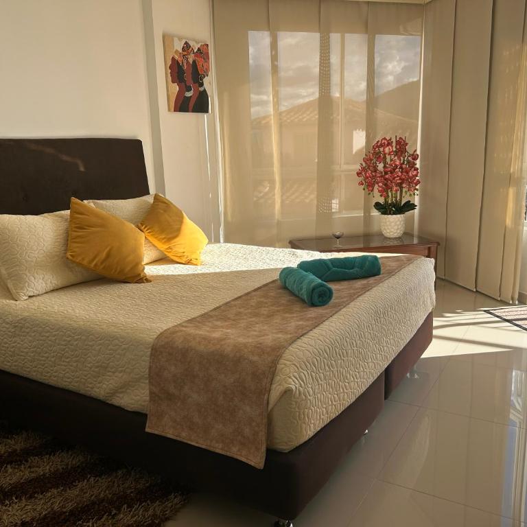 Apartamento amplio con piscina, hermosa vista a la ciudad de San Gil - Apartamento de 3 dormitorios - 3