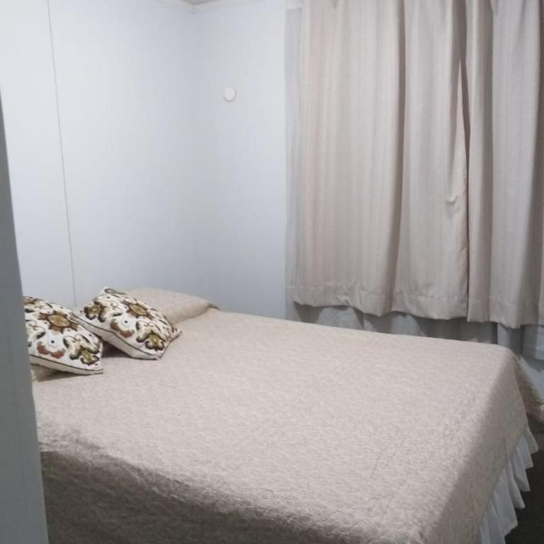 Depa Comodo y Equipado En el Milagro - Three-Bedroom Apartment - 1