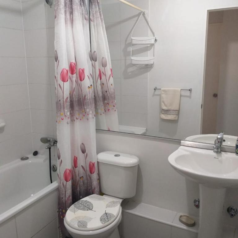 Depa Comodo y Equipado En el Milagro - Three-Bedroom Apartment - 3