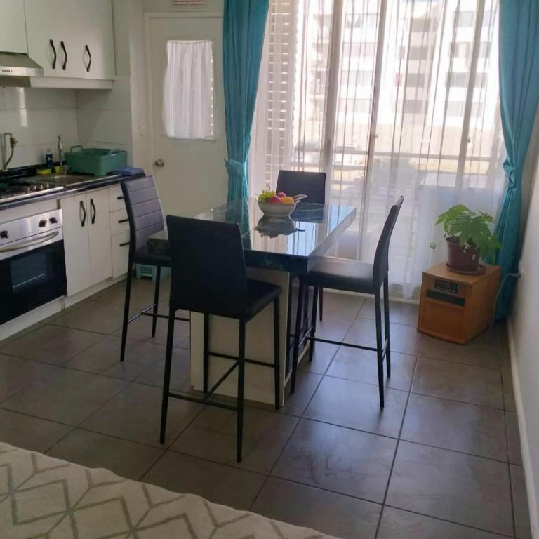 Depa Comodo y Equipado En el Milagro - Three-Bedroom Apartment - 7
