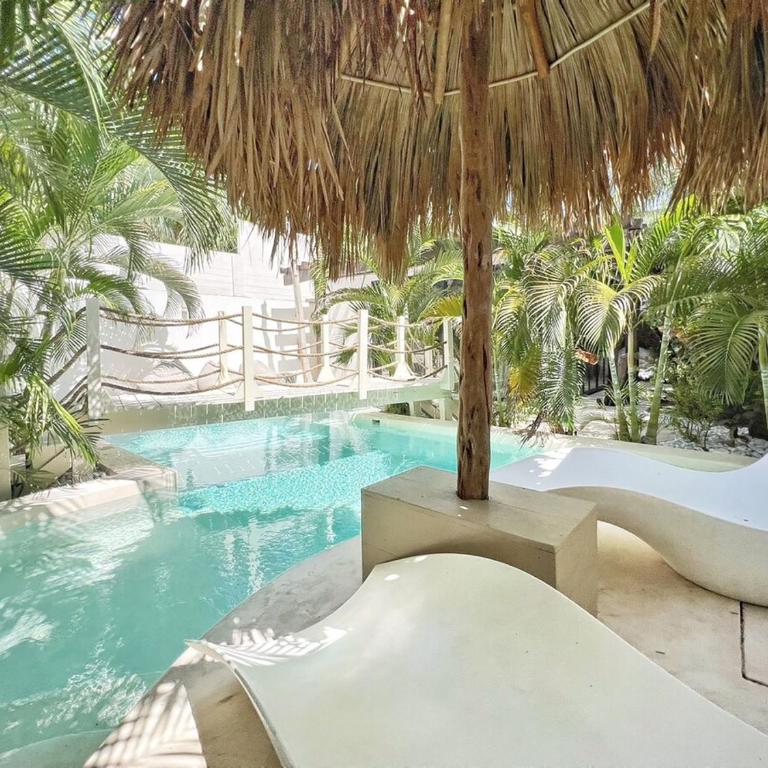 Villa Oasis Heated Private Pool Daily Housekeeping Prime location - Villa - 23