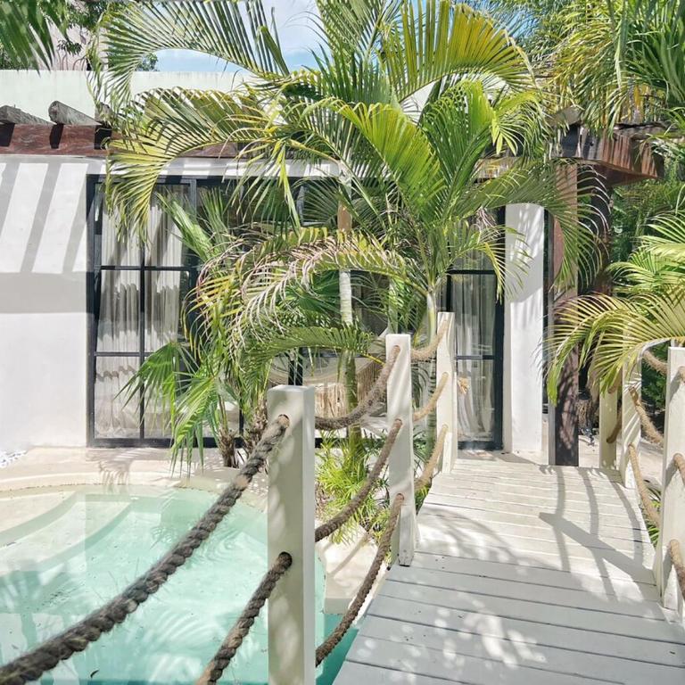 Villa Oasis Heated Private Pool Daily Housekeeping Prime location - Villa - 25