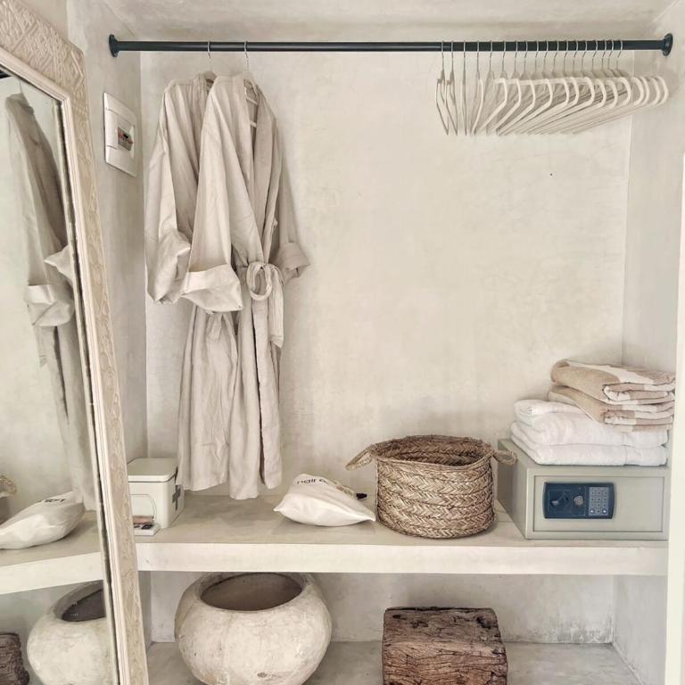 Villa Oasis Heated Private Pool Daily Housekeeping Prime location - Villa - 39