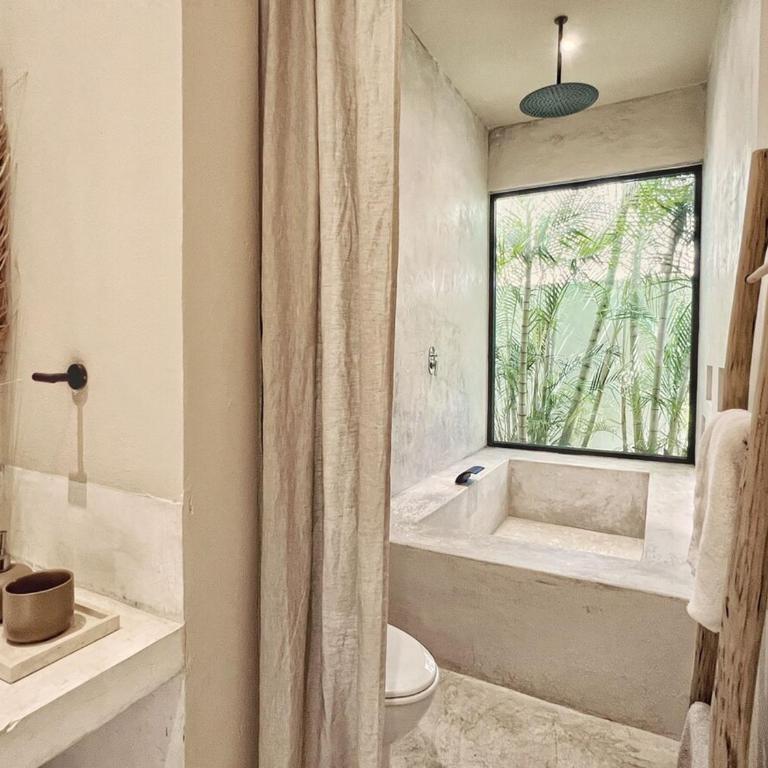Villa Oasis Heated Private Pool Daily Housekeeping Prime location - Villa - 40
