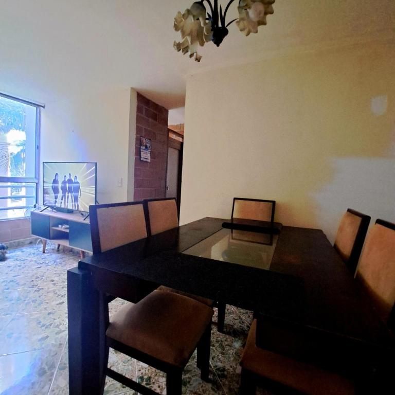 Comodo apartamento con 2 habitaciones totalmente equipado para estancias largas - Two-Bedroom Apartment - 2