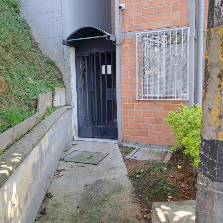 Comodo apartamento con 2 habitaciones totalmente equipado para estancias largas - Two-Bedroom Apartment - 32
