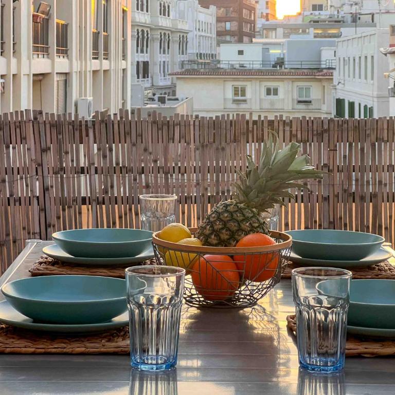 LA TERRAZA. VISTAS AL CASTILLO A 1 MIN. DE LA PLAYA - Three-Bedroom Apartment - 21