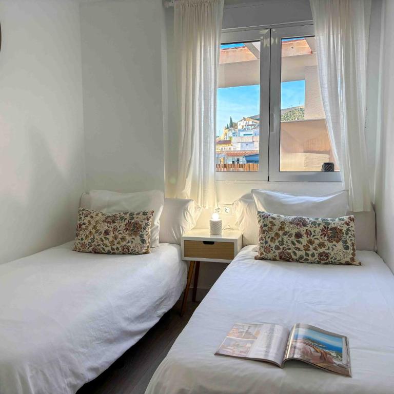 LA TERRAZA. VISTAS AL CASTILLO A 1 MIN. DE LA PLAYA - Three-Bedroom Apartment - 7